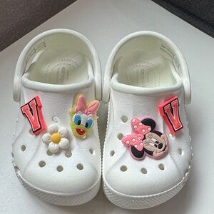 CROCS Kids White Slippers with Cartoon Charms